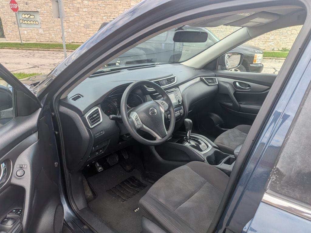 2016 Nissan Rogue SV - Photo 8