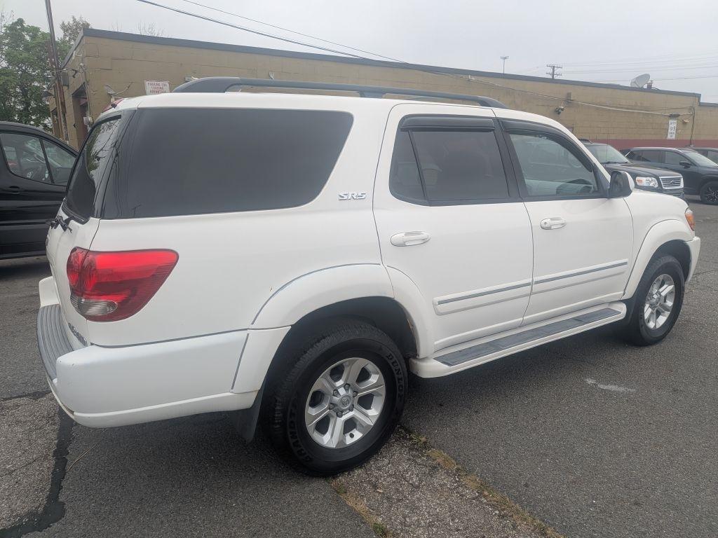 Toyota Sequoia  2005