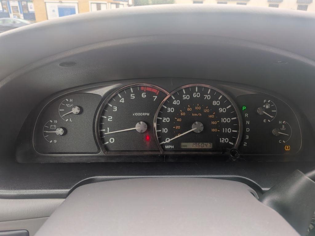 Toyota Sequoia  2005