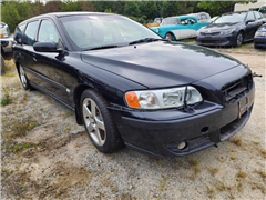 2004 Volvo V70 
