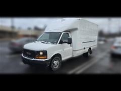 2016 GMC Savana 