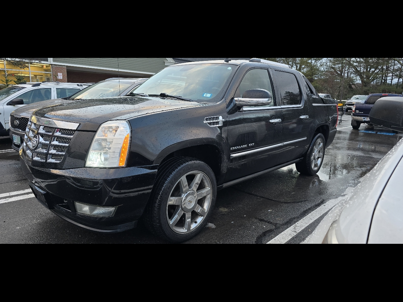 2011 Cadillac Escalade EXT Premium
