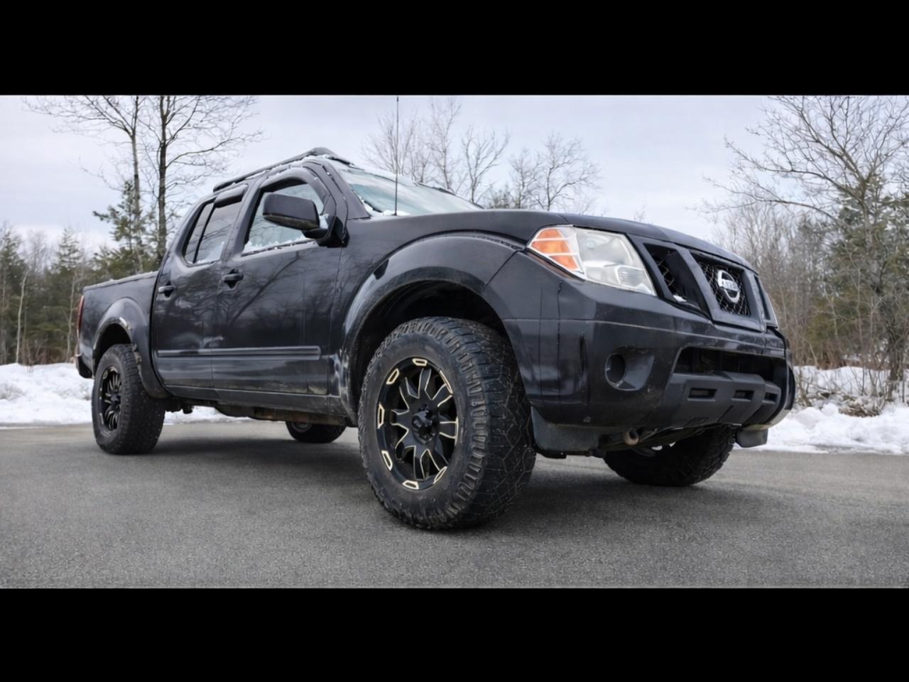 2010 Nissan Frontier LE Crew Cab 4WD