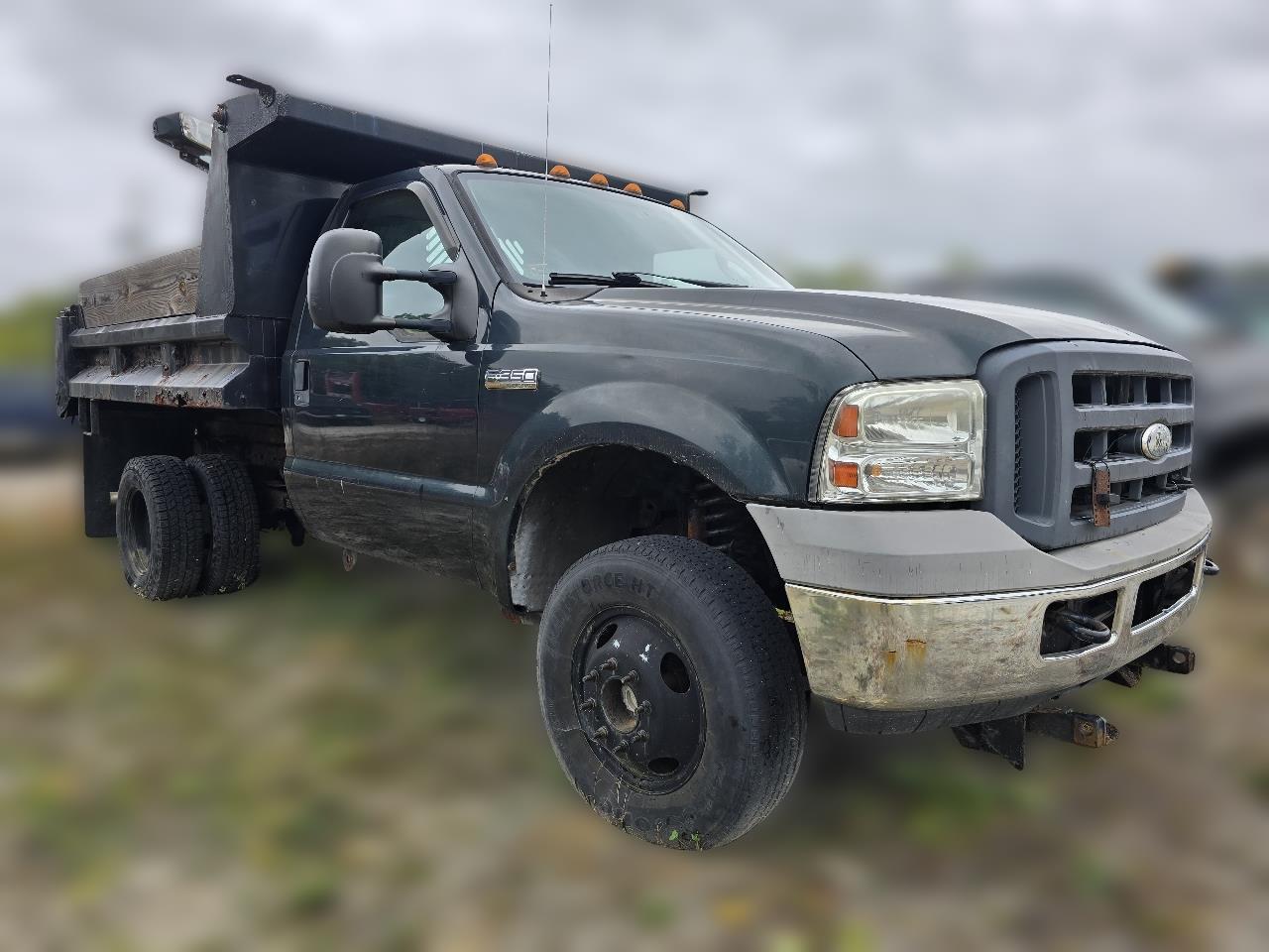 2005 Ford F-350 SD XL 4WD DRW