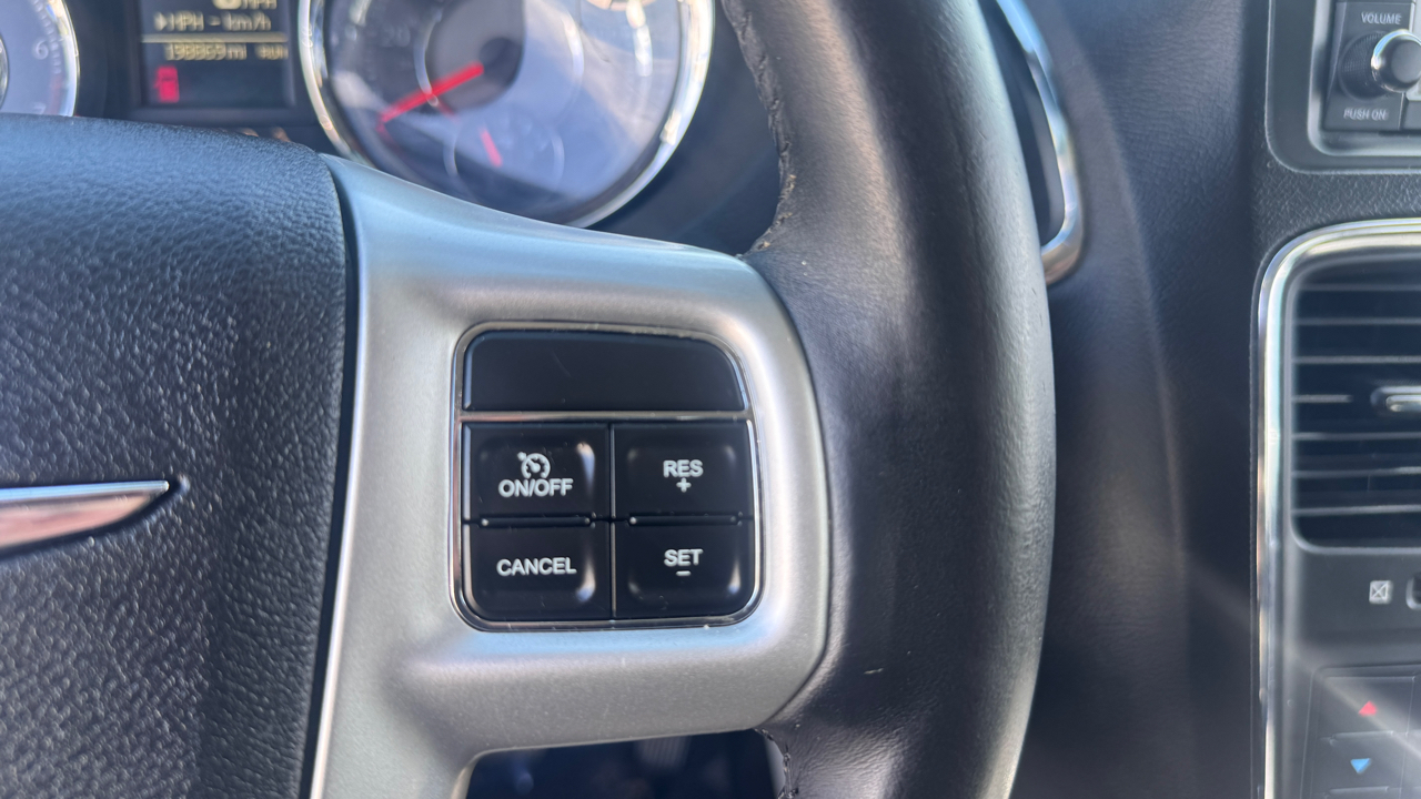 Chrysler Town & Country Touring 2016