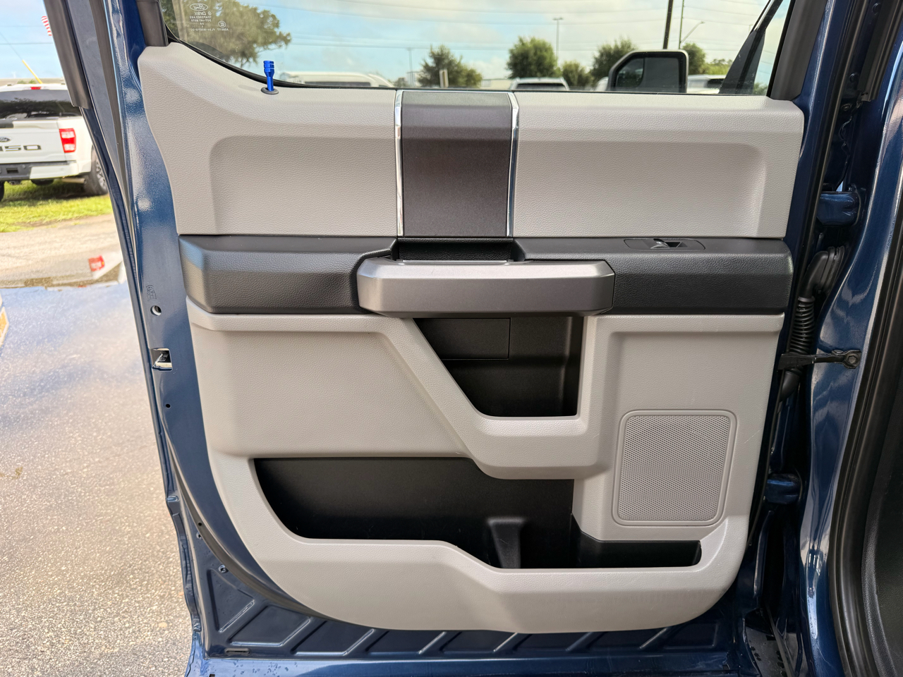 Ford F-150 4WD SuperCrew 157" XLT 2019