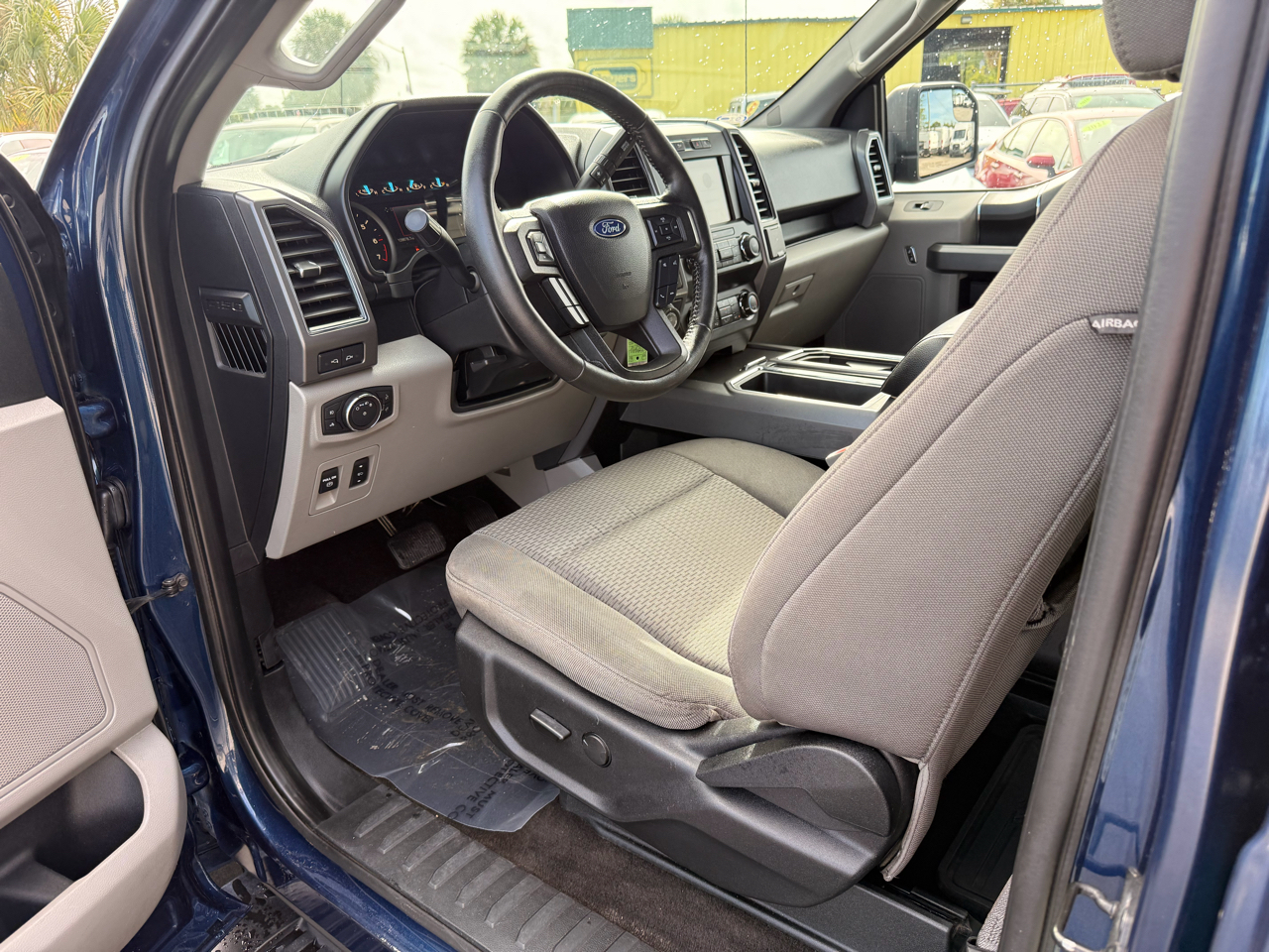 Ford F-150 4WD SuperCrew 157" XLT 2019