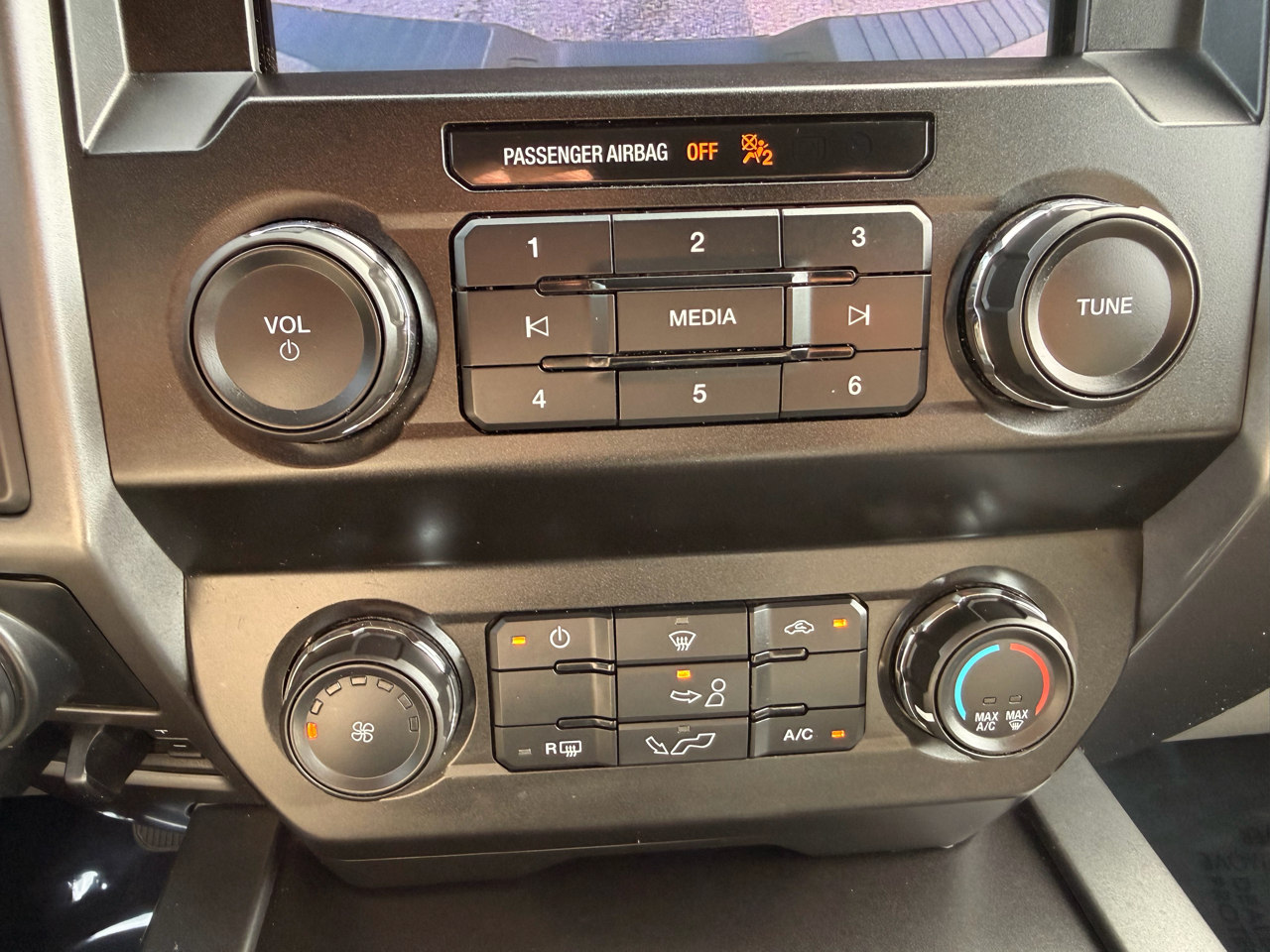Ford F-150 4WD SuperCrew 157" XLT 2019