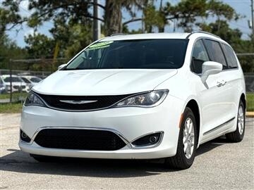 2020 Chrysler Pacifica Touring L FWD