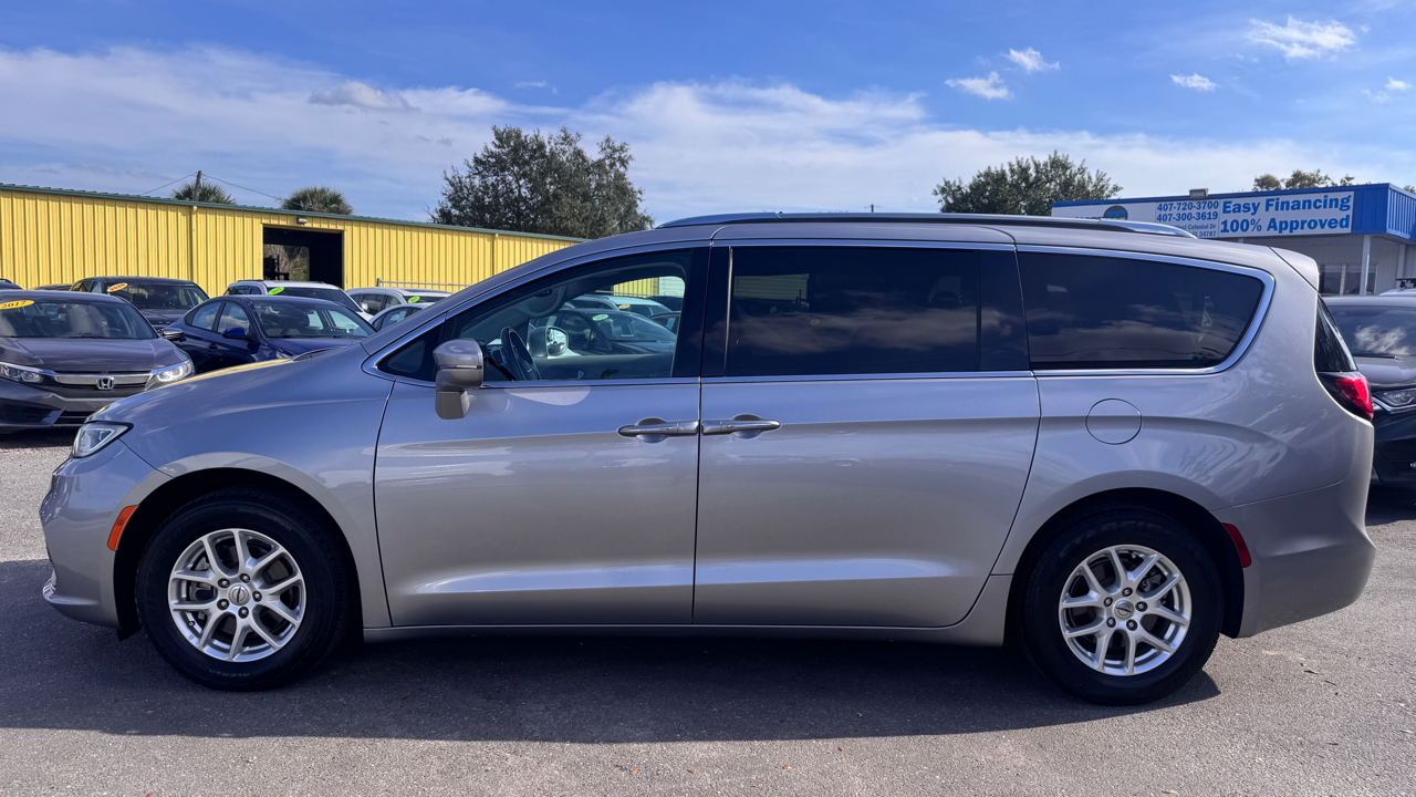 Chrysler Pacifica Touring L Plus FWD 2021