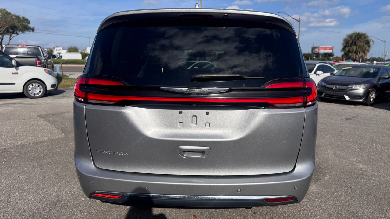 Chrysler Pacifica Touring L Plus FWD 2021