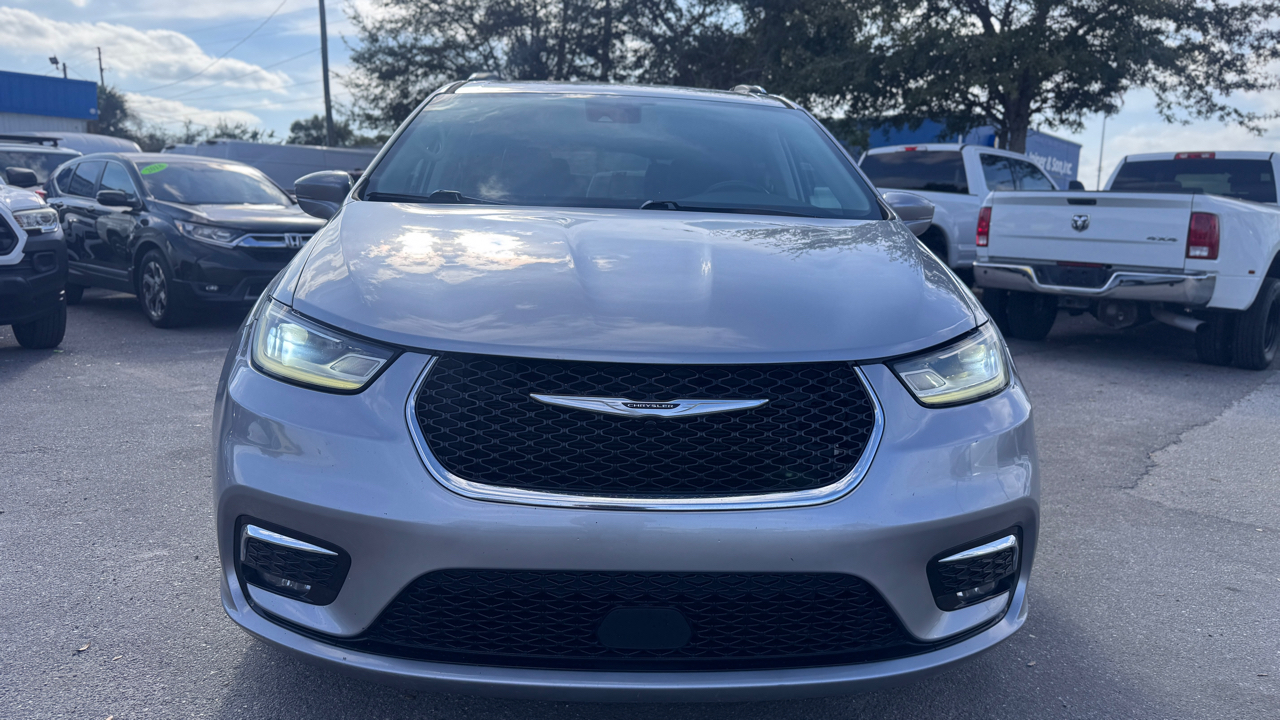 Chrysler Pacifica Touring L Plus FWD 2021