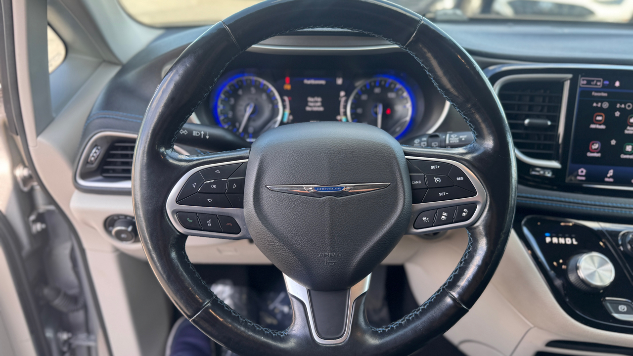 Chrysler Pacifica Touring L Plus FWD 2021