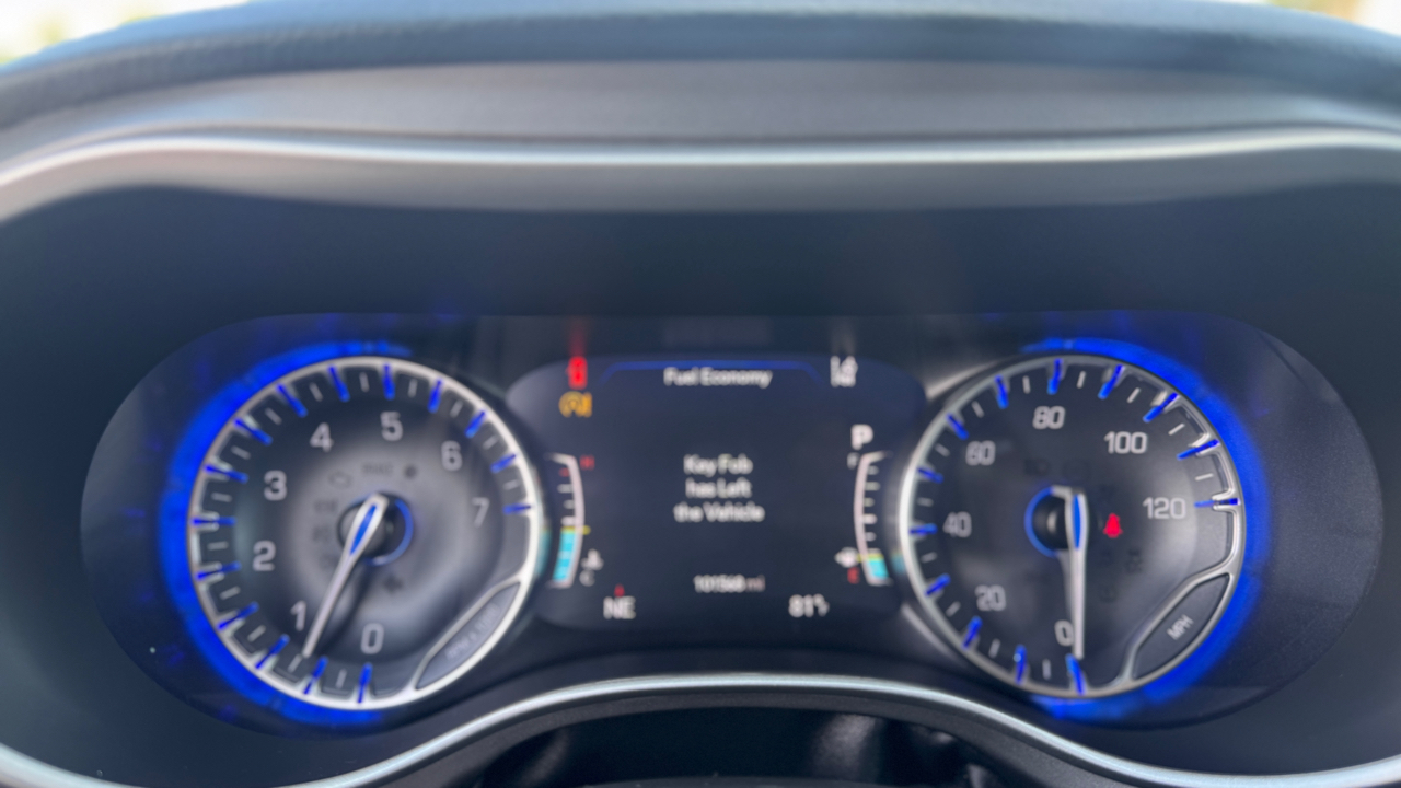 Chrysler Pacifica Touring L Plus FWD 2021