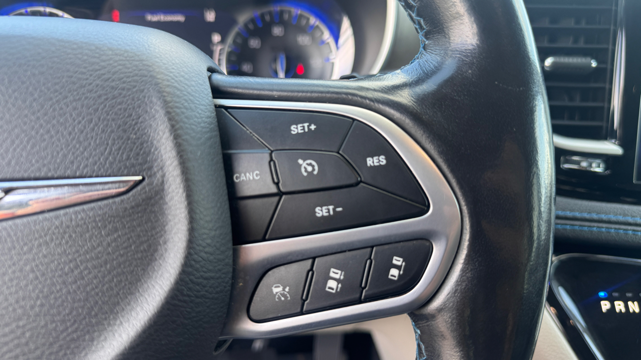 Chrysler Pacifica Touring L Plus FWD 2021