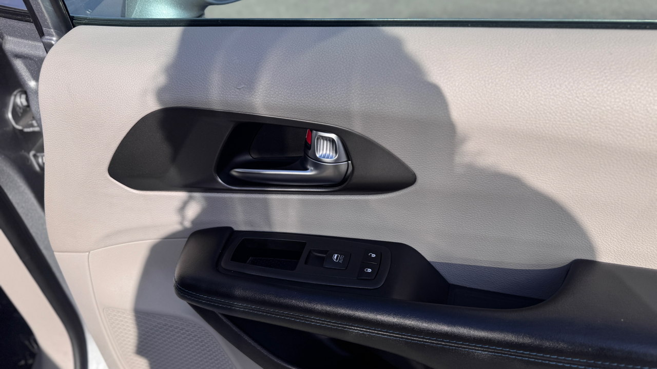 Chrysler Pacifica Touring L Plus FWD 2021