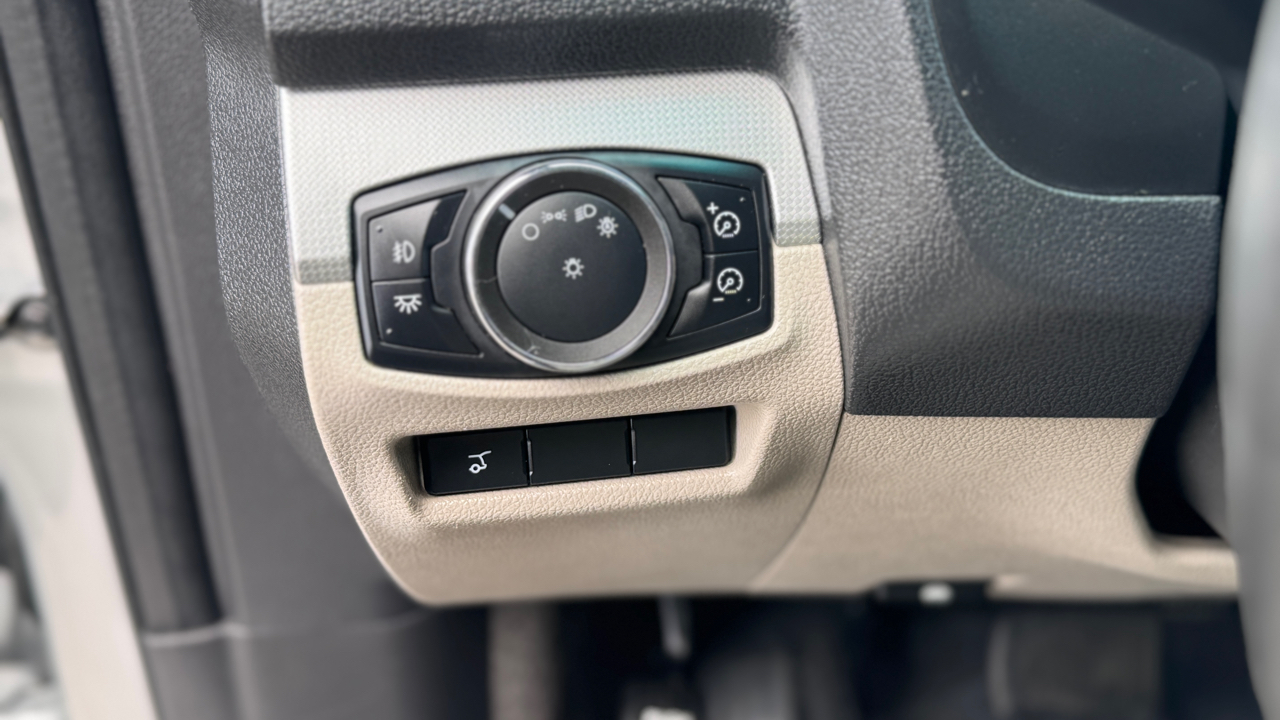 Ford Explorer FWD 4dr XLT 2012