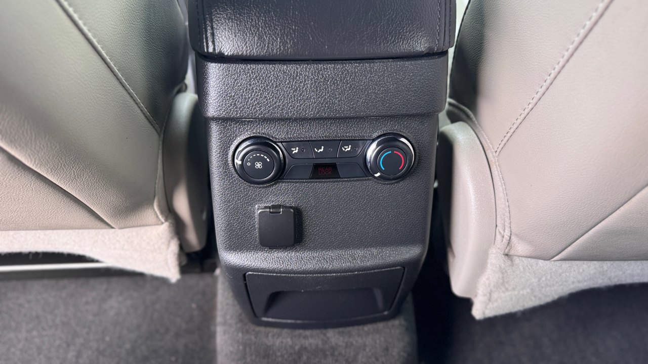 Ford Explorer FWD 4dr XLT 2012