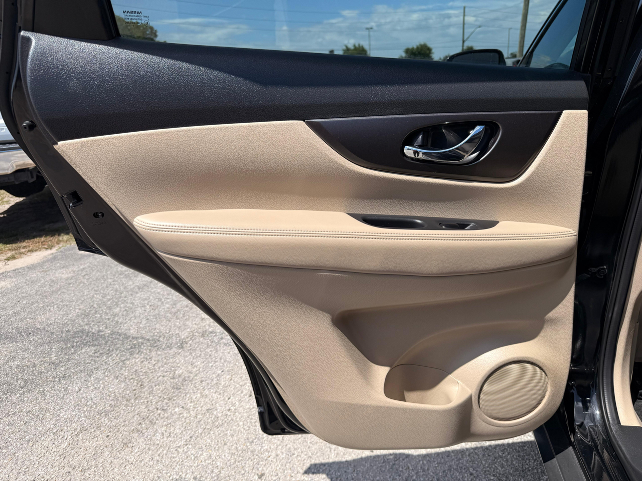 Nissan Rogue FWD 4dr SV 2016