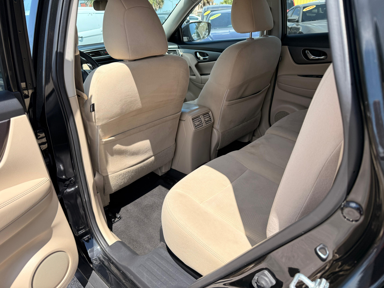Nissan Rogue FWD 4dr SV 2016