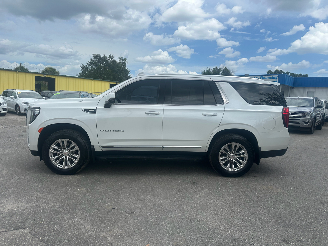 GMC Yukon 4WD 4dr SLT 2021