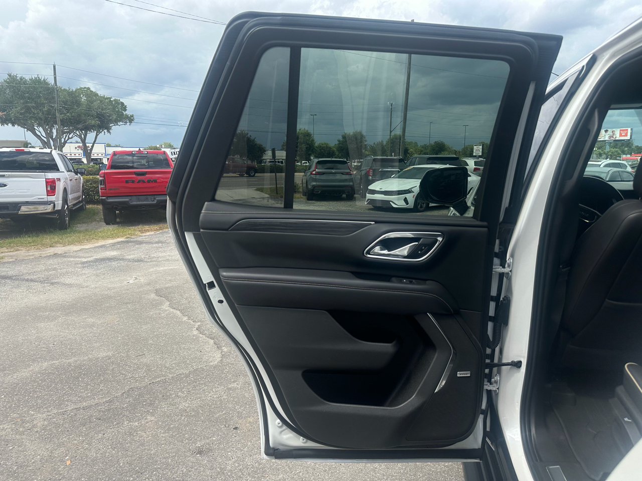 GMC Yukon 4WD 4dr SLT 2021