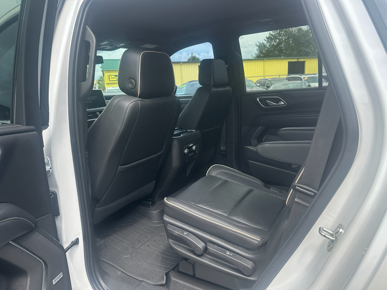 GMC Yukon 4WD 4dr SLT 2021