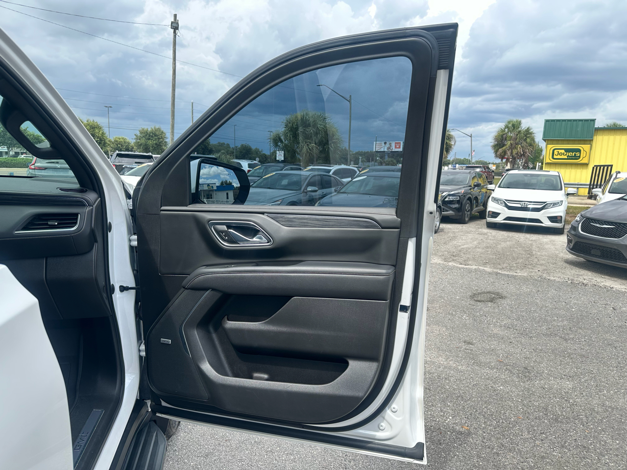 GMC Yukon 4WD 4dr SLT 2021