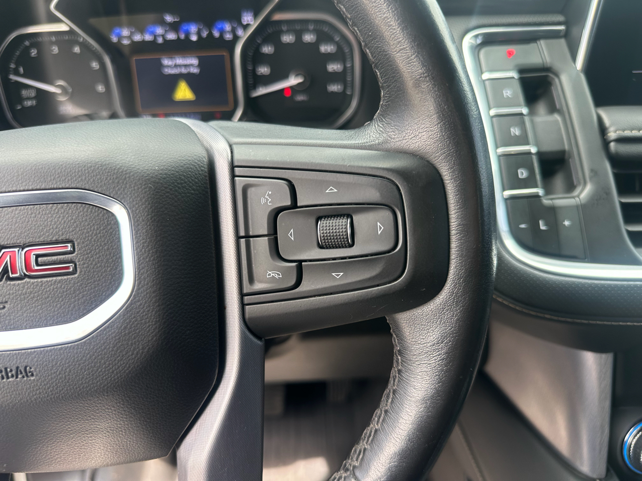 GMC Yukon 4WD 4dr SLT 2021