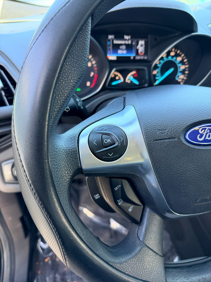 Ford Escape FWD 4dr SE 2015
