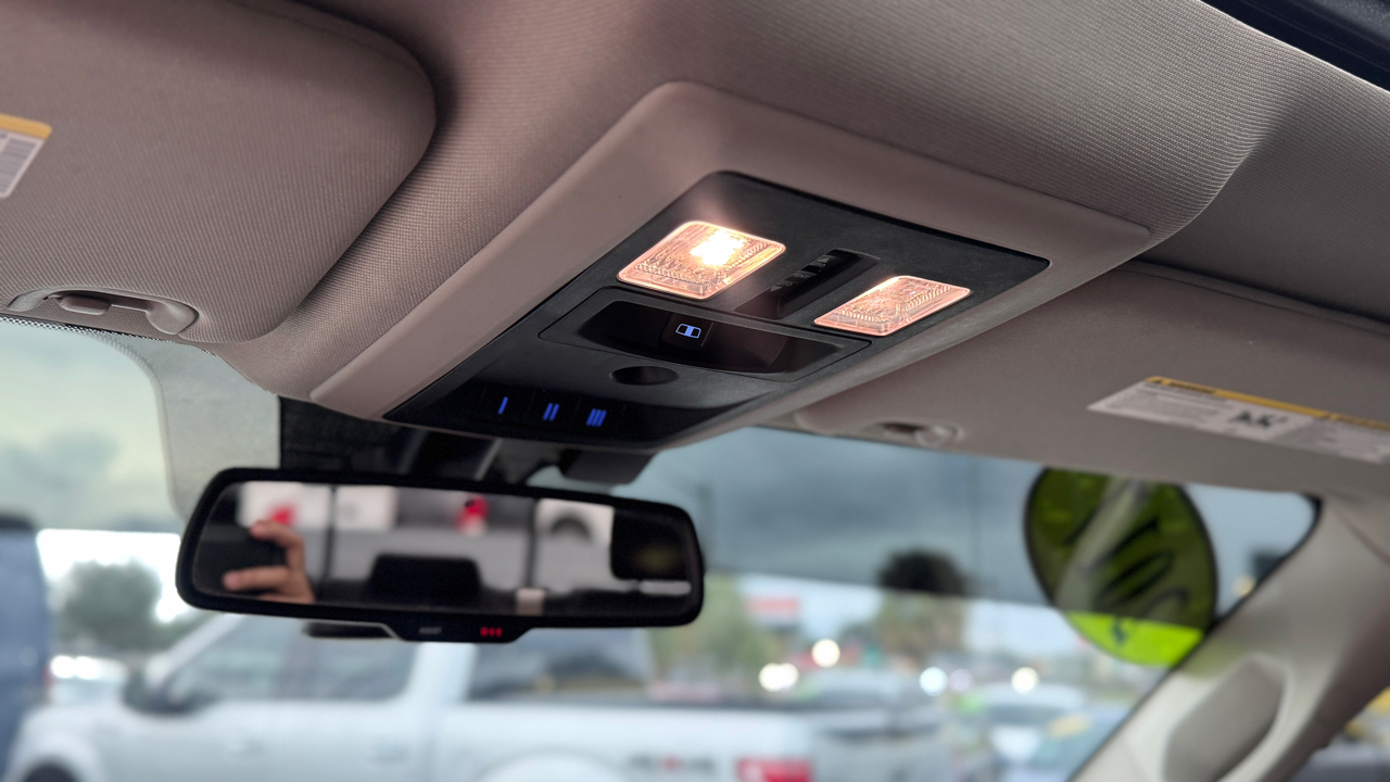 RAM 1500 Longhorn 4x4 Crew Cab 6'4" Box 2017 RAM 1500 Longhorn 4x4 Crew Cab 6'4" Box 2017