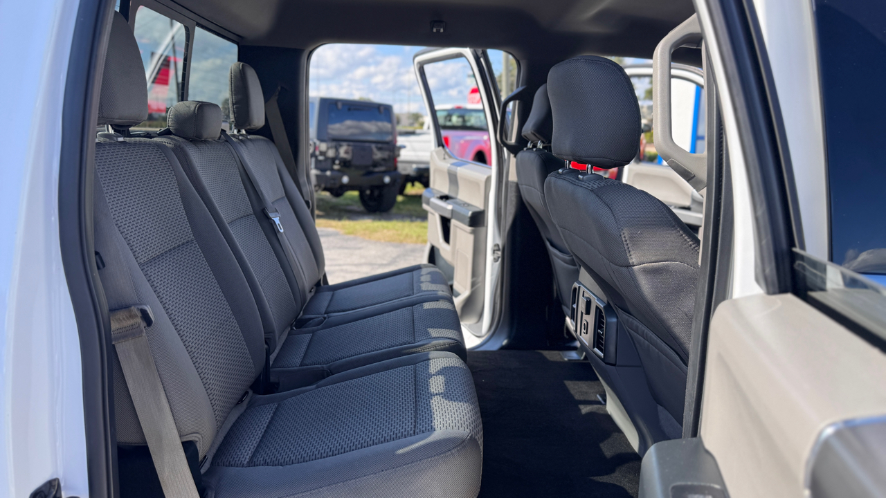 Ford F-150 2WD SuperCrew 145" XLT 2015 Ford F-150 2WD SuperCrew 145" XLT 2015