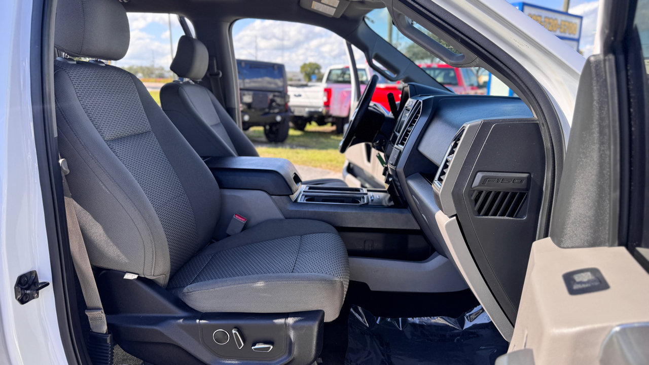 Ford F-150 2WD SuperCrew 145" XLT 2015 Ford F-150 2WD SuperCrew 145" XLT 2015