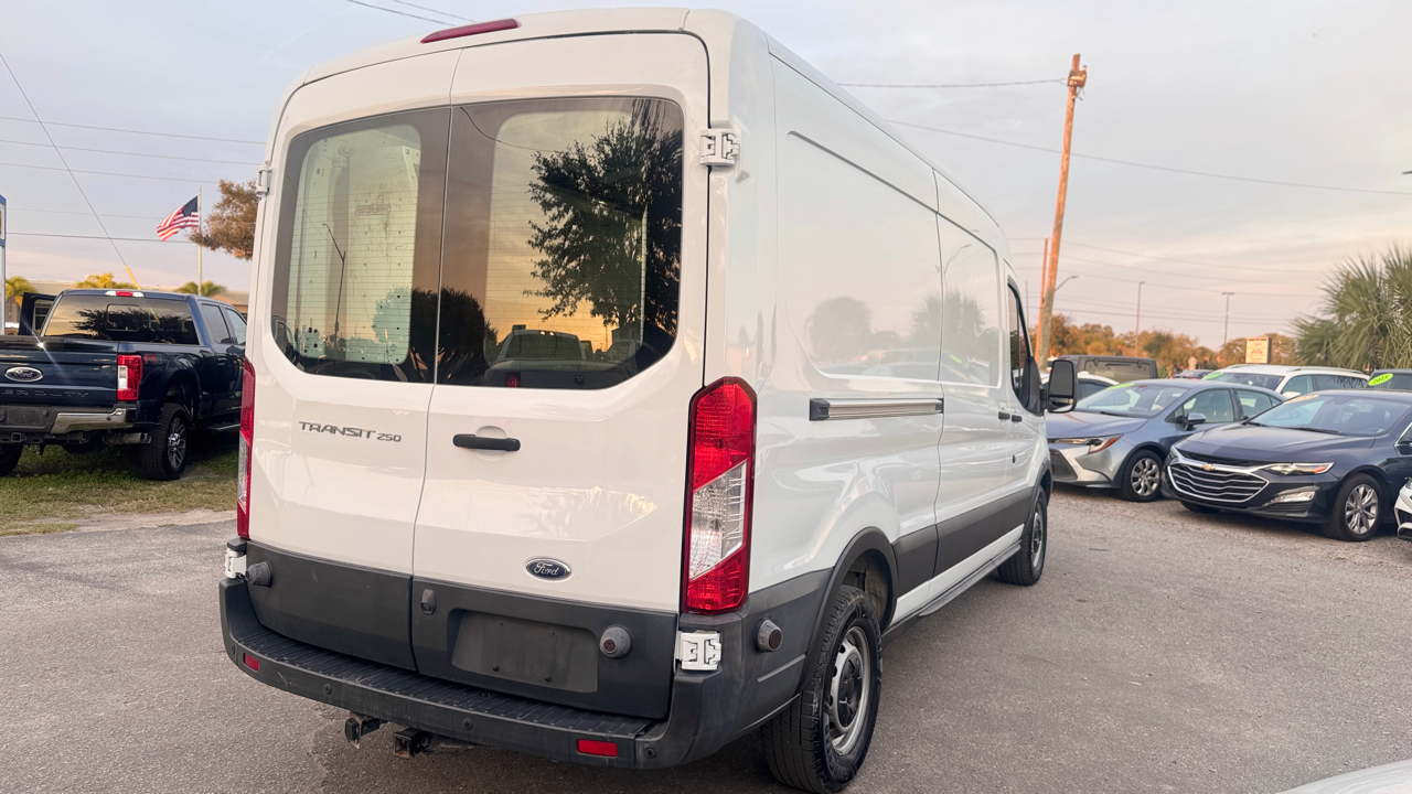 Ford Transit Van T-250 148" Med Rf 9000 GVWR Dual Dr 2017