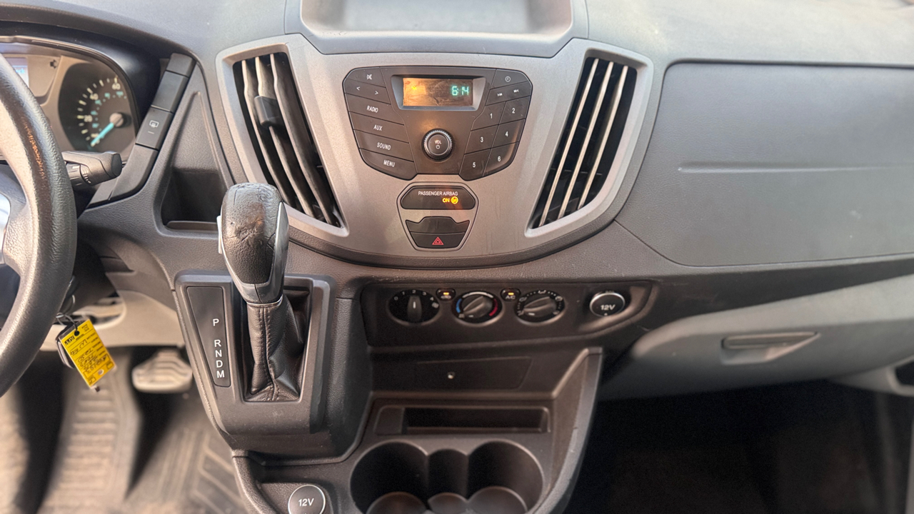 Ford Transit Van T-250 148" Med Rf 9000 GVWR Dual Dr 2017