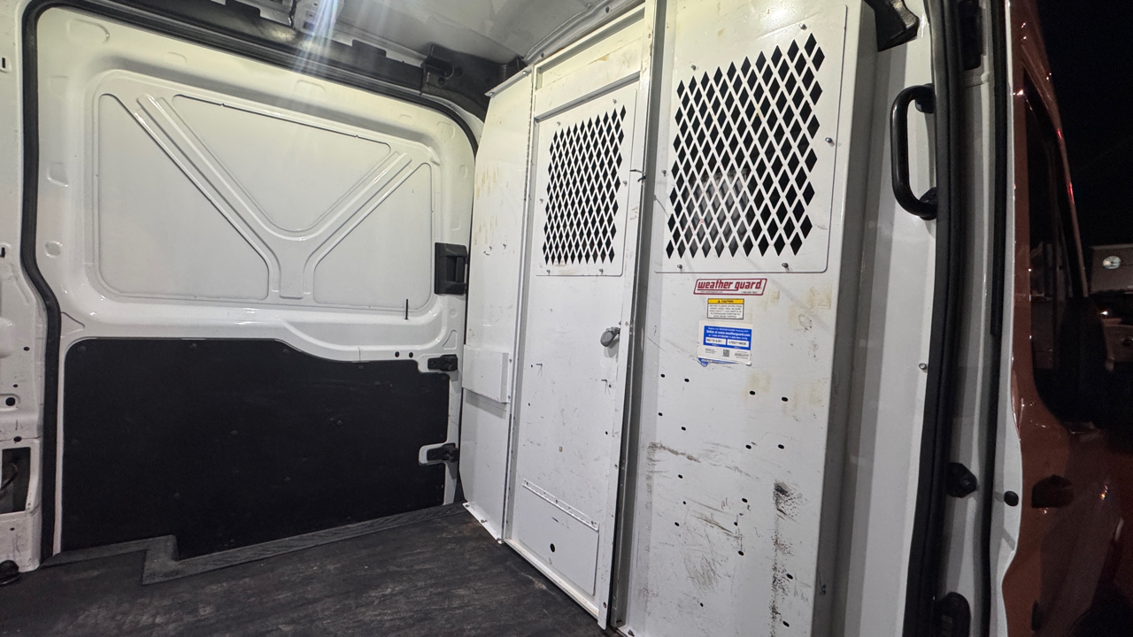 Ford Transit Van T-250 148" Med Rf 9000 GVWR Dual Dr 2017