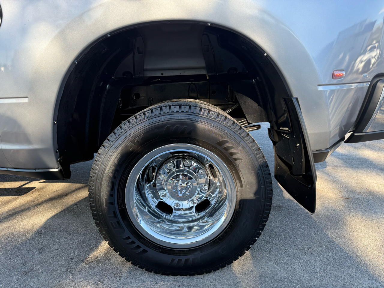 RAM 3500 Tradesman 4x4 Crew Cab 8' Box 2021