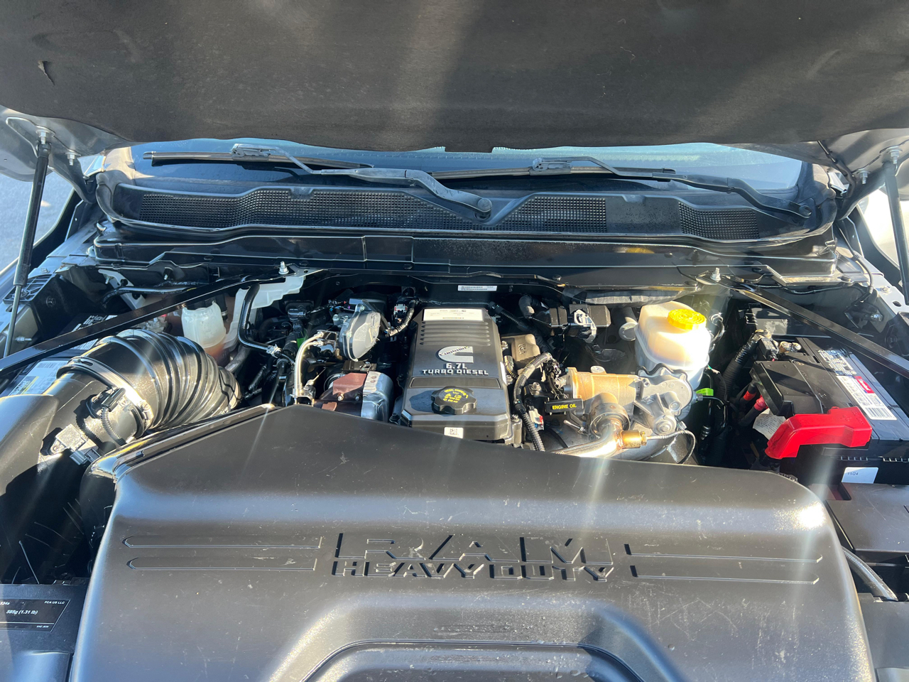 RAM 3500 Tradesman 4x4 Crew Cab 8' Box 2021