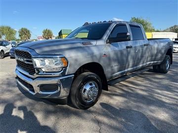 2021 RAM 3500 Tradesman 4x4 Crew Cab 8' Box