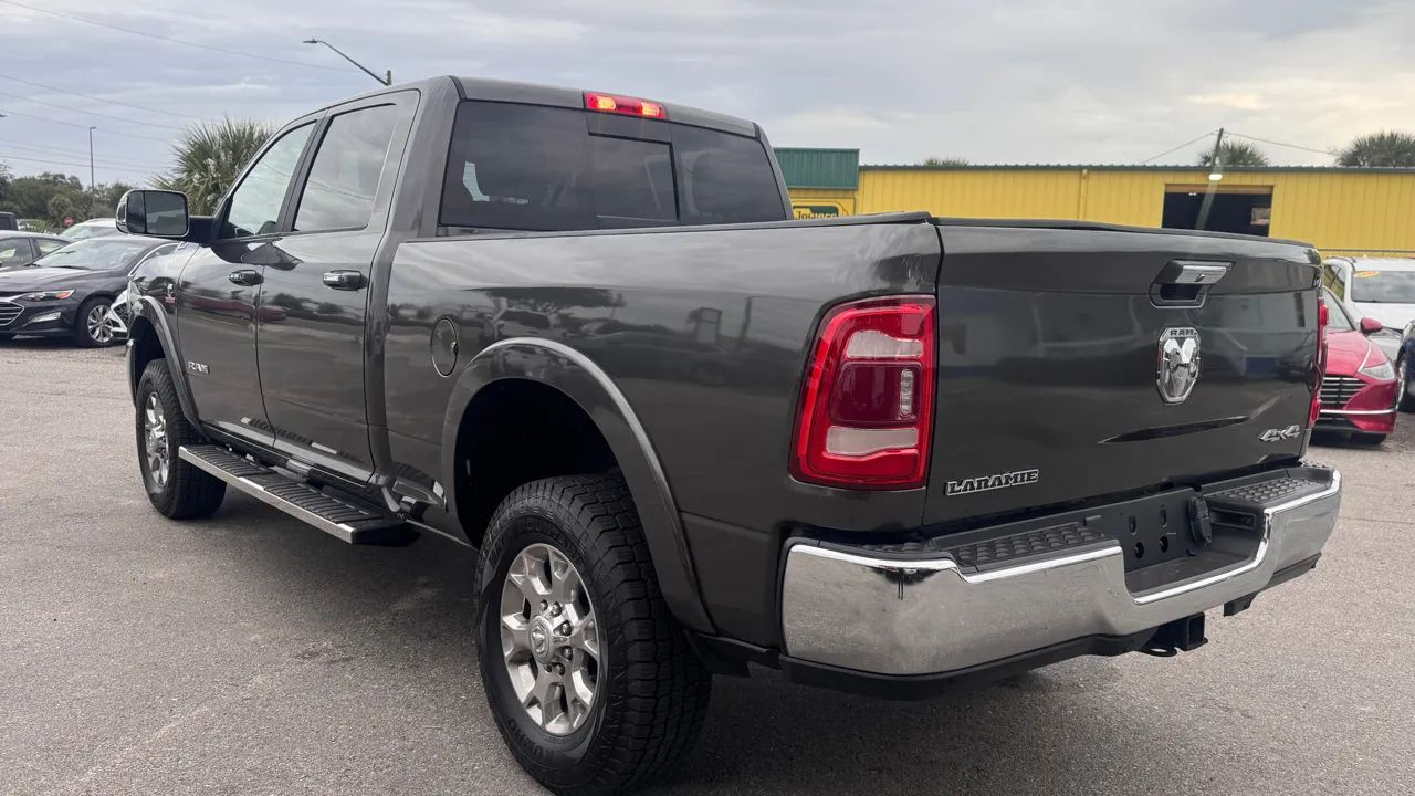 RAM 2500 Laramie 4x4 Crew Cab 6'4" Box 2021