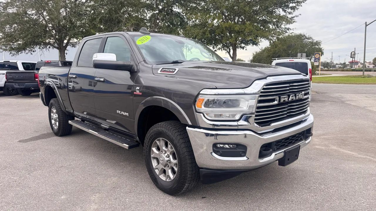 RAM 2500 Laramie 4x4 Crew Cab 6'4" Box 2021