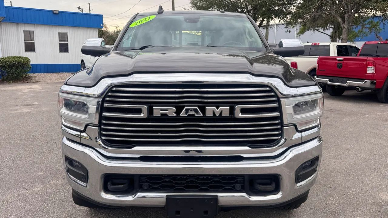 RAM 2500 Laramie 4x4 Crew Cab 6'4" Box 2021