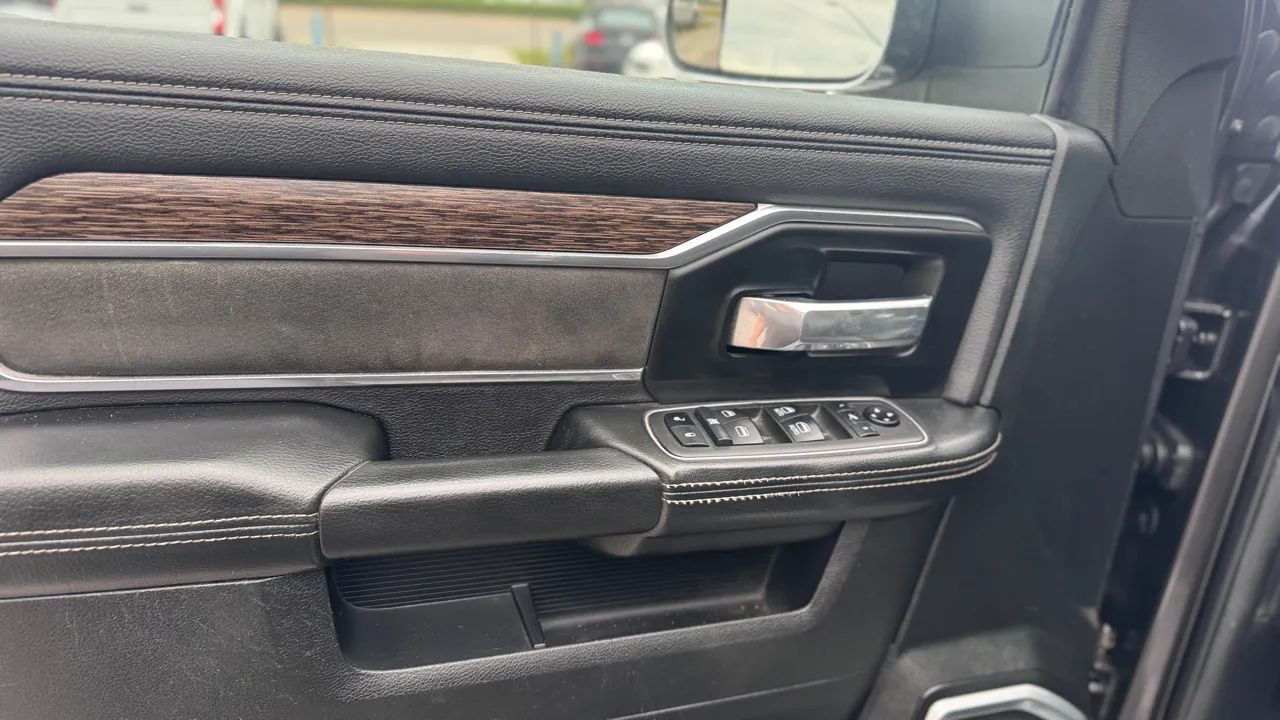 RAM 2500 Laramie 4x4 Crew Cab 6'4" Box 2021