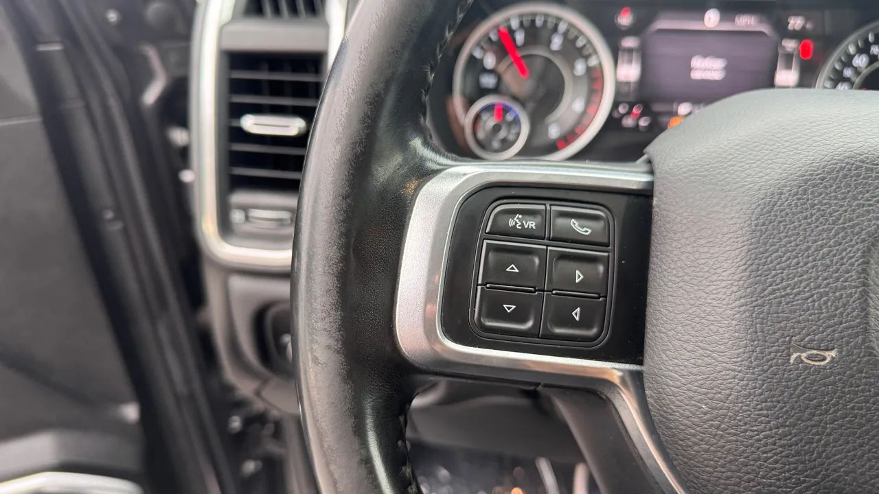 RAM 2500 Laramie 4x4 Crew Cab 6'4" Box 2021