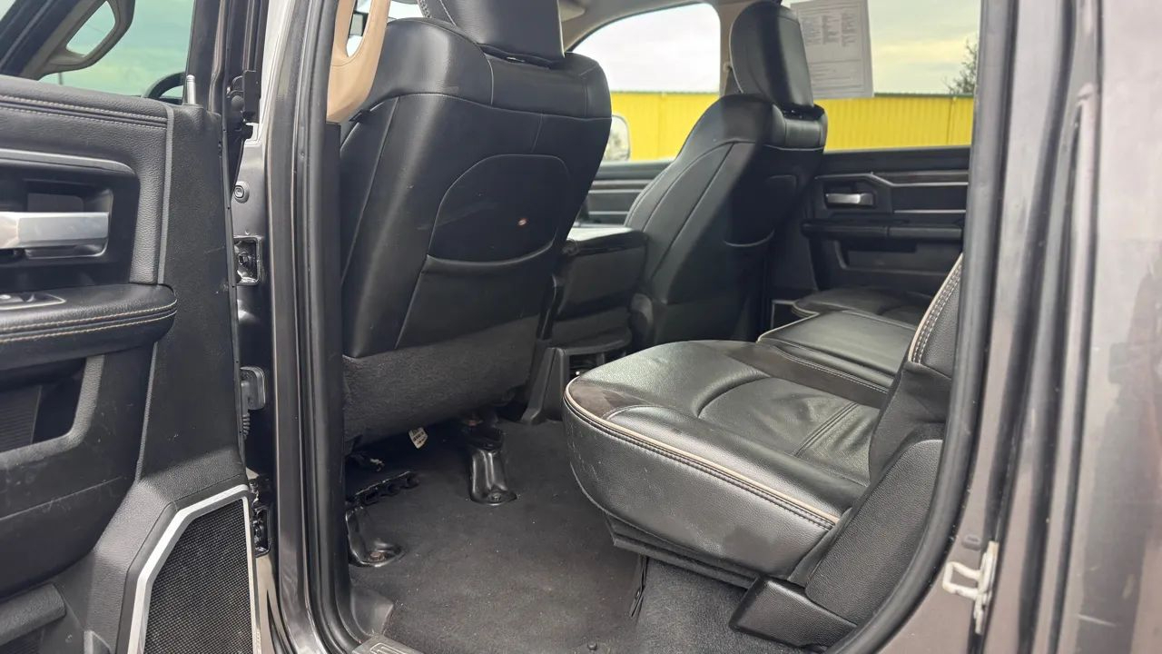 RAM 2500 Laramie 4x4 Crew Cab 6'4" Box 2021