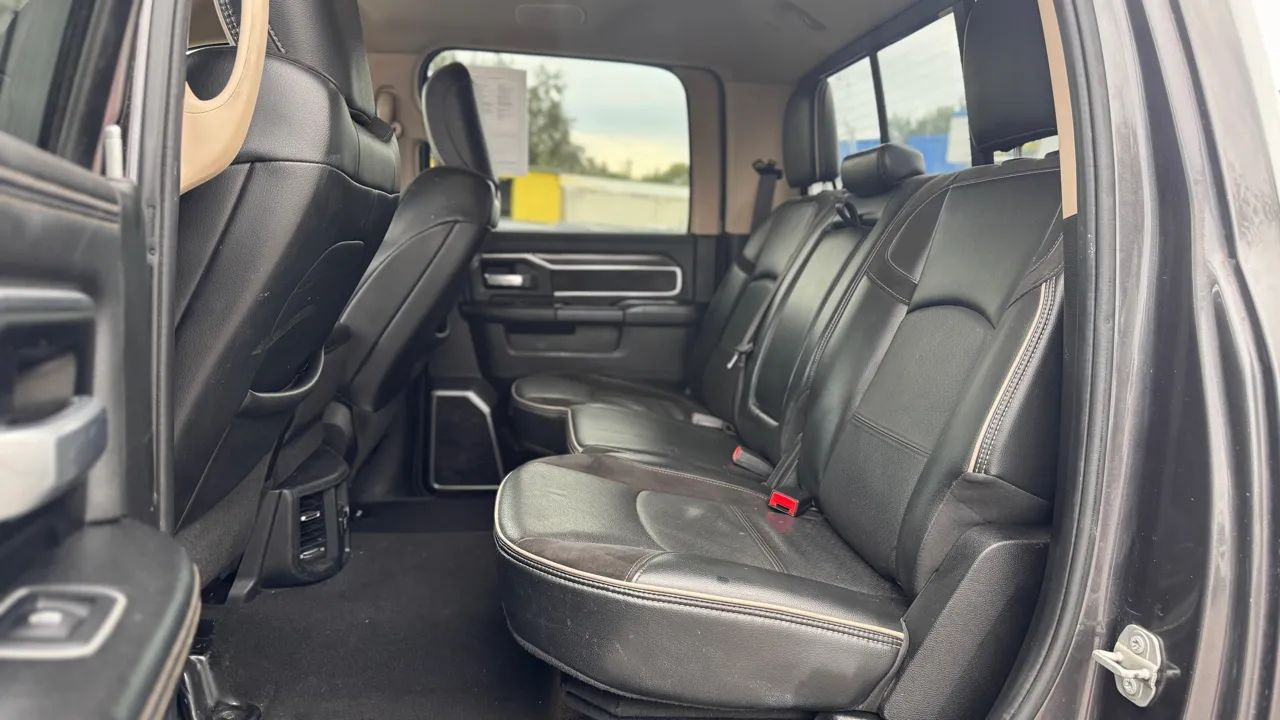 RAM 2500 Laramie 4x4 Crew Cab 6'4" Box 2021