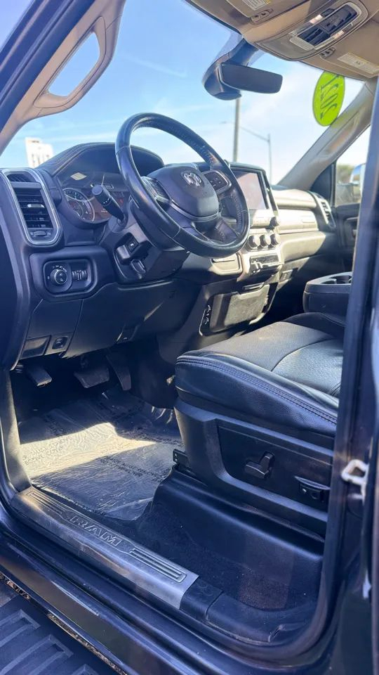 RAM 2500 Laramie 4x4 Crew Cab 6'4" Box 2021