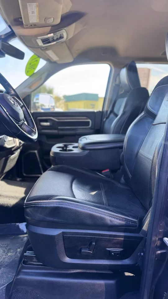 RAM 2500 Laramie 4x4 Crew Cab 6'4" Box 2021