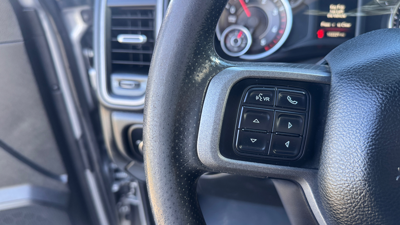 RAM 3500 Tradesman 4x4 Crew Cab 8' Box 2022