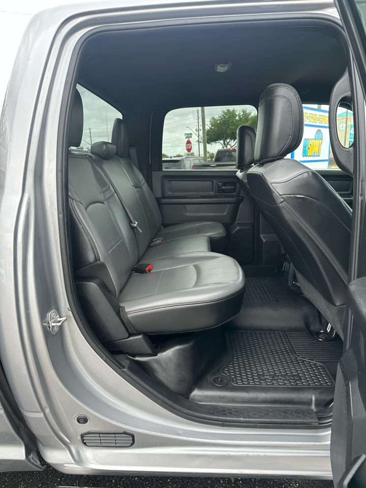 RAM 3500 Tradesman 4x4 Crew Cab 8' Box 2022